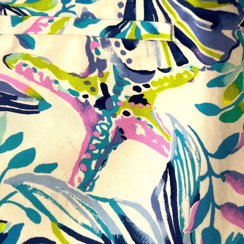 New Lilly Pulitzer Callahan short - Picture 9 of 10